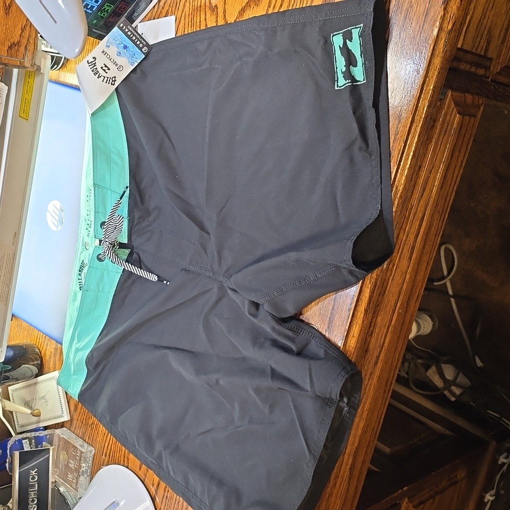 Billabong boardshorts 38